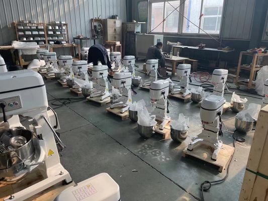 Melt Driven 40l Planetary Floor Mixer Free Standing Three Speed 1.13kw Motor